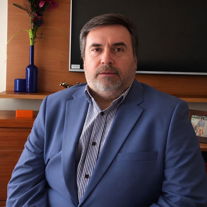 Guillermo Montecinos R.